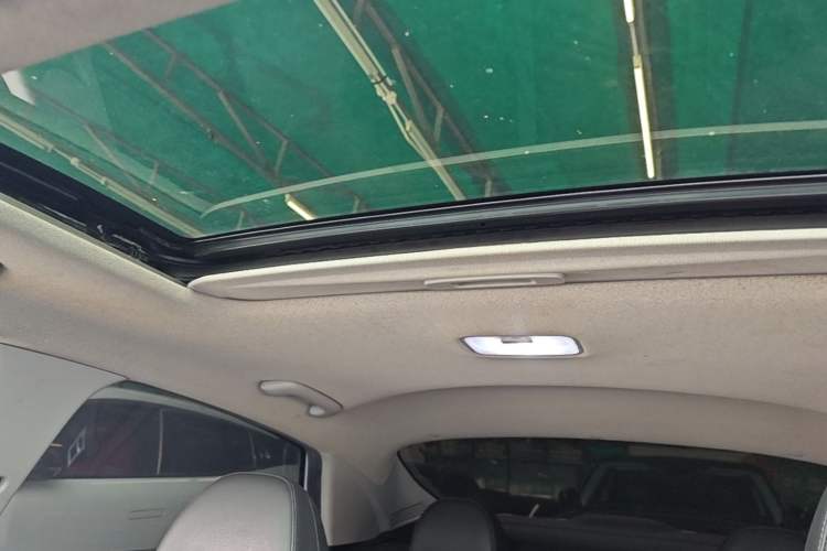 Used Hyundai Elantra 2022 1.5L CVT LUX Prestige Edition Headliner