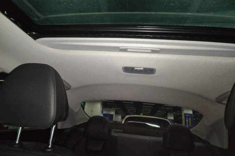 Used Hyundai Elantra 2022 1.5L CVT LUX Prestige Edition Headliner