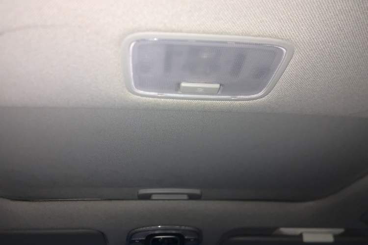 Used Hyundai Elantra 2022 1.5L CVT LUX Prestige Edition Headliner