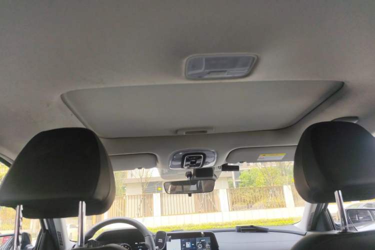 Used Hyundai Elantra 2022 1.5L CVT LUX Prestige Edition Headliner