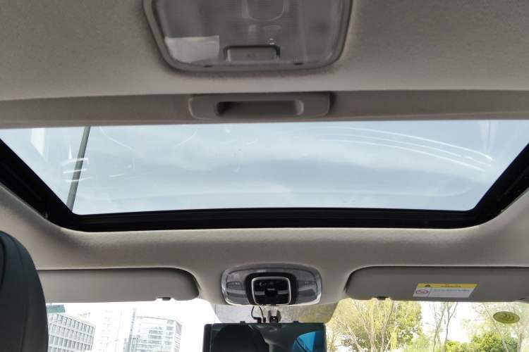 Used Hyundai Elantra 2022 1.5L CVT GLX Elite Edition Headliner