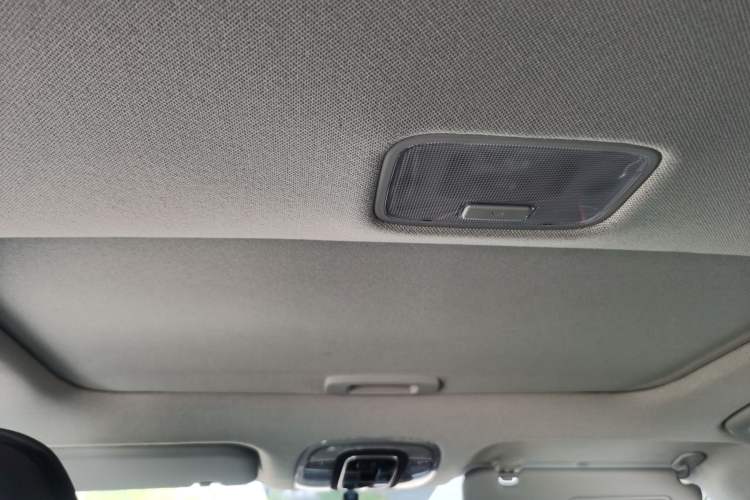 Used Hyundai Elantra 2022 1.5L CVT GLX Elite Edition Headliner