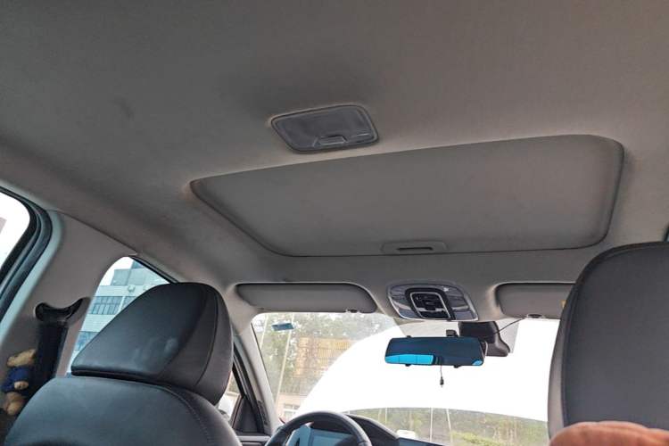 Used Hyundai Elantra 2022 1.5L CVT LUX Prestige Edition Headliner