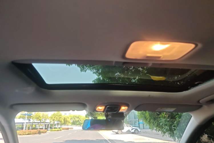 Used Hyundai Elantra 2022 1.5L CVT LUX Prestige Edition Headliner