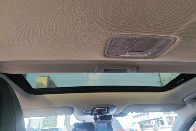Used Hyundai Elantra 2022 1.5L CVT LUX Prestige Edition Headliner