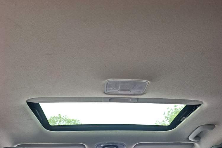 Used Hyundai Elantra 2022 1.5L CVT GLX Elite Edition Headliner