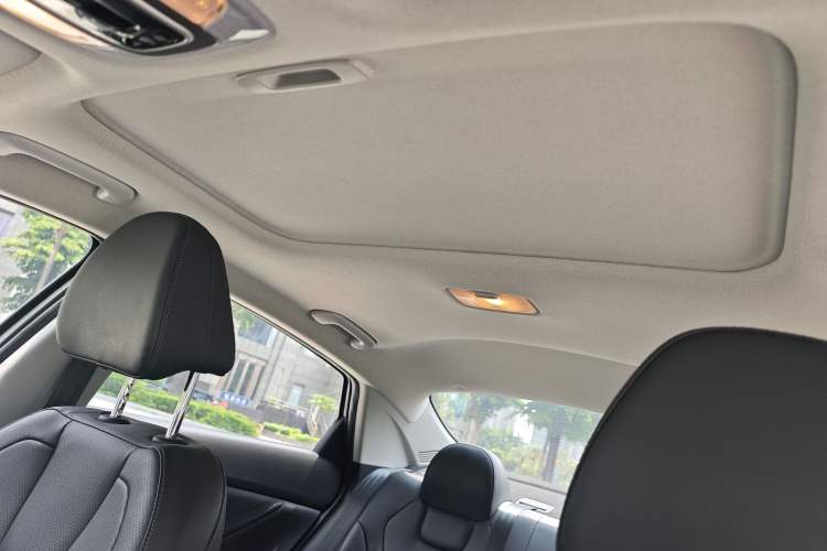 Used Hyundai Elantra 2022 1.5L CVT LUX Prestige Edition Headliner