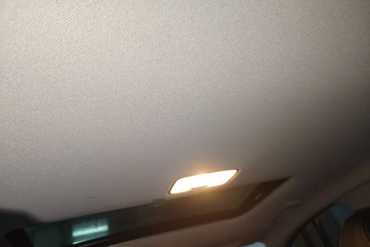 Used Hyundai Elantra 2022 1.5L CVT LUX Prestige Edition Headliner