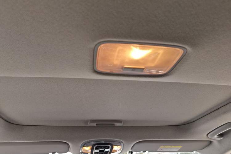 Used Hyundai Elantra 2022 1.5L CVT GLX Elite Edition Headliner