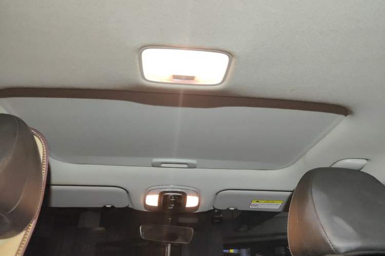Used Hyundai Elantra 2022 1.5L CVT LUX Prestige Edition Headliner