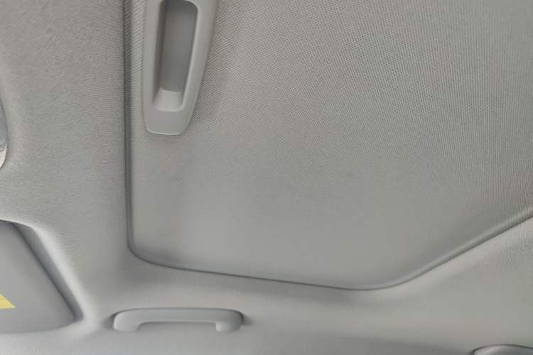 Used Hyundai Elantra 2022 1.5L CVT GLX Elite Edition Headliner