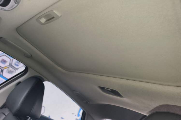 Used Hyundai Elantra 2022 1.5L CVT LUX Prestige Edition Headliner
