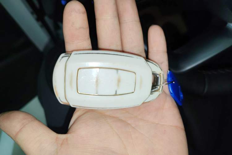 Used Hyundai Elantra 2022 1.5L CVT LUX Prestige Edition Interior 1