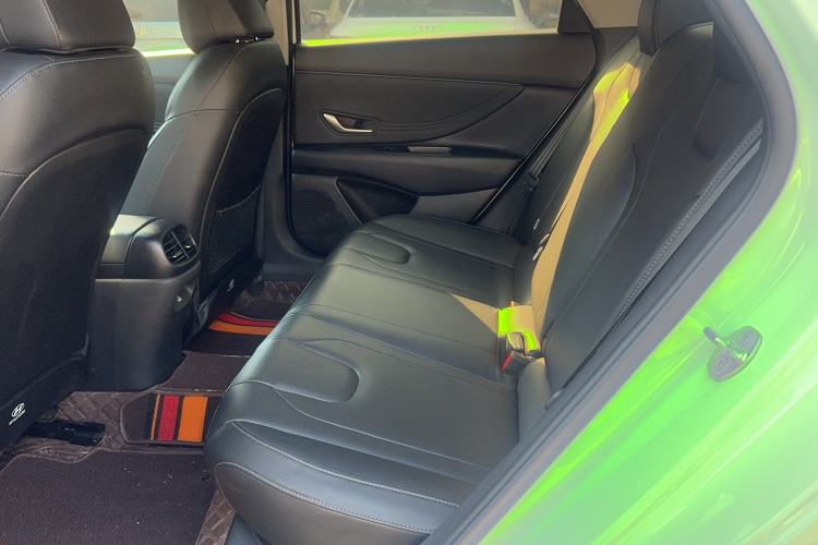 Used Hyundai Elantra 2022 1.5L CVT LUX Prestige Edition Interior 1