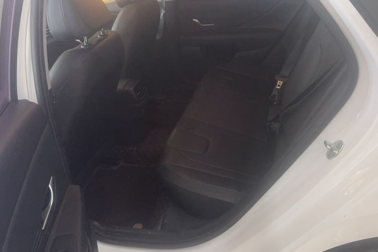 Used Hyundai Elantra 2022 1.5L CVT LUX Prestige Edition Interior 2