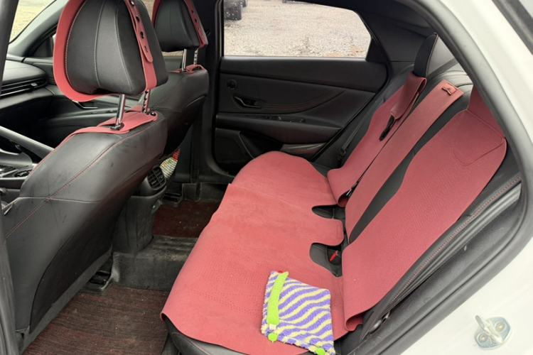 Used Hyundai Elantra 2022 240TGDi DCT LUX Prestige Edition Interior 5