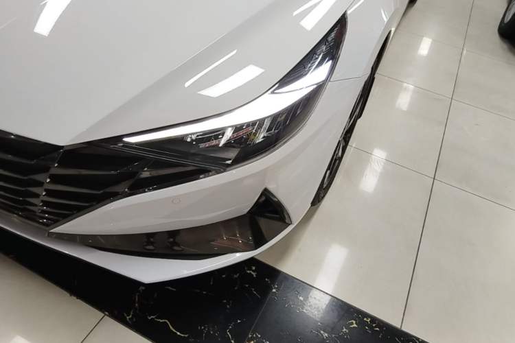 Used Hyundai Elantra 2022 1.5L CVT LUX Prestige Edition Left Front Headlight