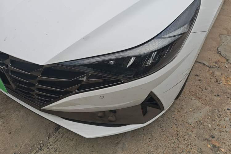 Used Hyundai Elantra 2022 1.5L CVT LUX Prestige Edition Left Front Headlight