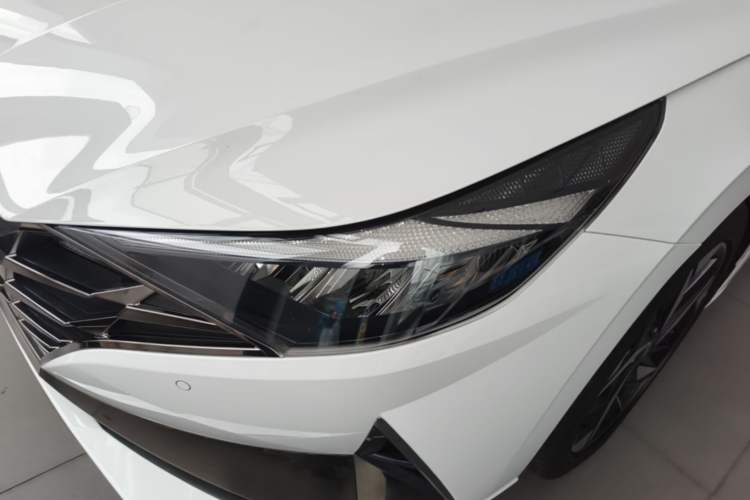 Used Hyundai Elantra 2022 1.5L CVT GLX Elite Edition Left Front Headlight