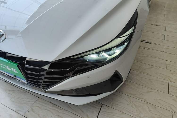 Used Hyundai Elantra 2022 1.5L CVT GLX Elite Edition Left Front Headlight