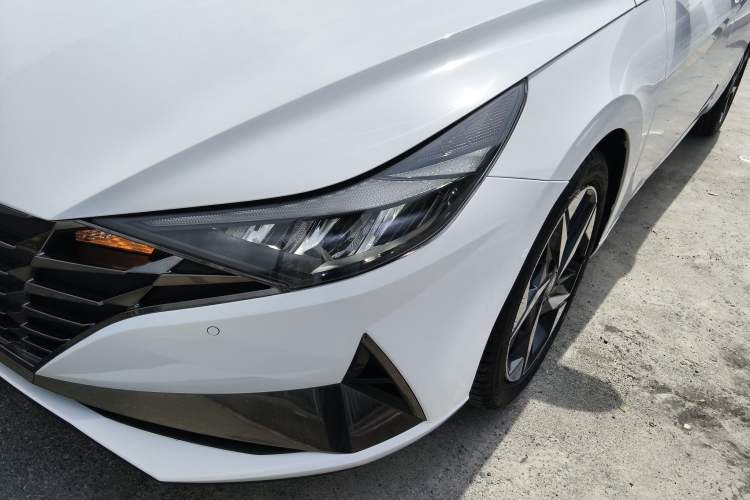 Used Hyundai Elantra 2022 1.5L CVT GLX Elite Edition Left Front Headlight