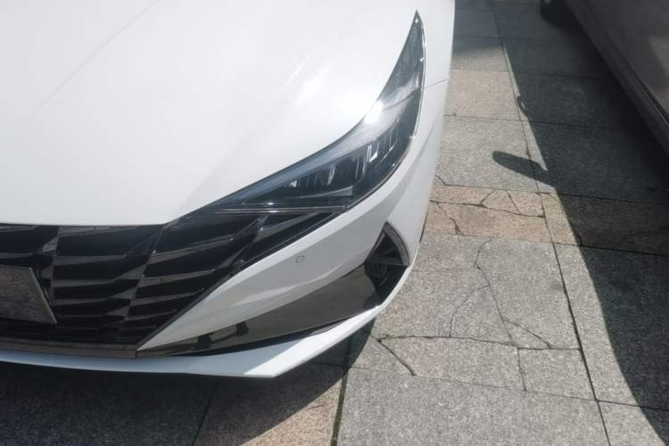 Used Hyundai Elantra 2022 1.5L CVT LUX Prestige Edition Left Front Headlight