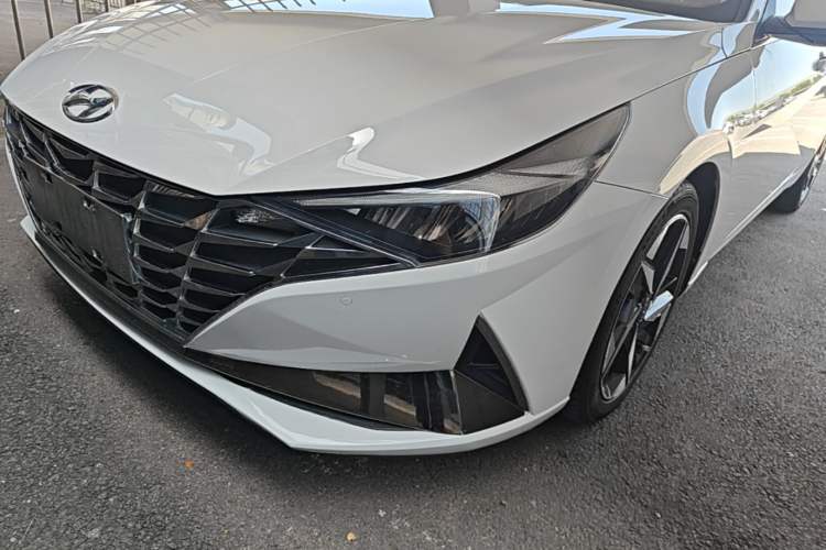Used Hyundai Elantra 2022 1.5L CVT GLX Elite Edition Left Front Headlight
