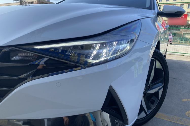 Used Hyundai Elantra 2022 1.5L CVT GLX Elite Edition Left Front Headlight