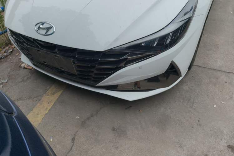Used Hyundai Elantra 2022 1.5L CVT LUX Prestige Edition Left Front Headlight