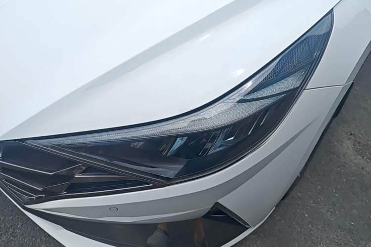 Used Hyundai Elantra 2022 1.5L CVT GLX Elite Edition Left Front Headlight