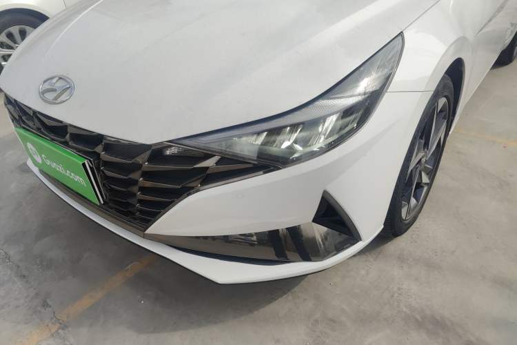 Used Hyundai Elantra 2022 1.5L CVT GLX Elite Edition Left Front Headlight