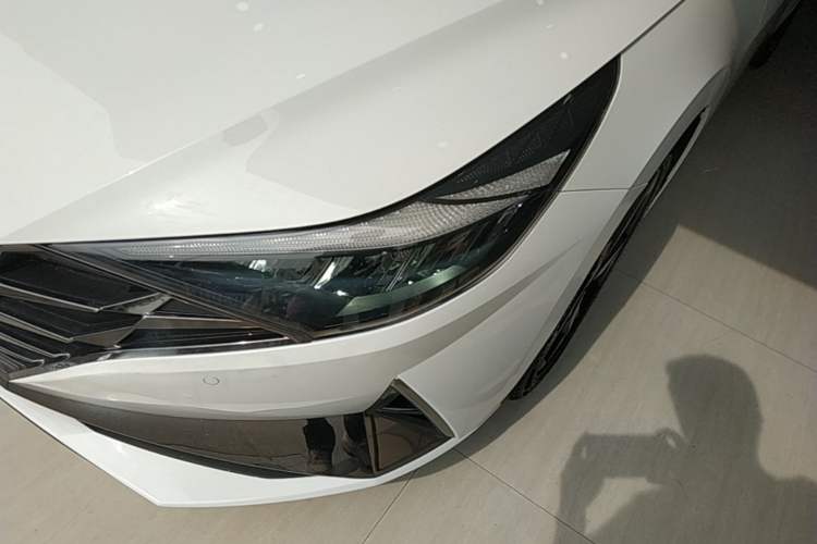 Used Hyundai Elantra 2022 1.5L CVT GLX Elite Edition Left Front Headlight