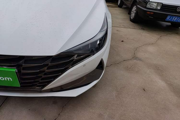 Used Hyundai Elantra 2022 1.5L CVT LUX Prestige Edition Left Front Headlight