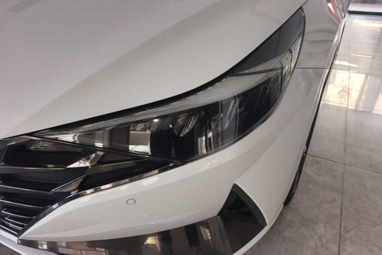 Used Hyundai Elantra 2022 1.5L CVT LUX Prestige Edition Left Front Headlight