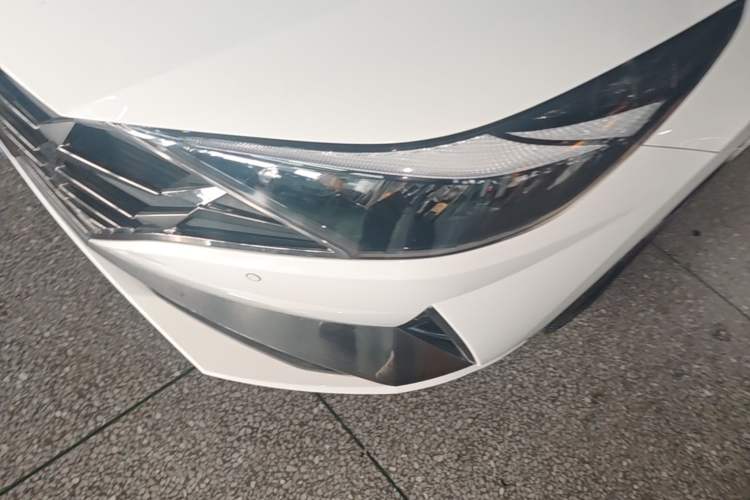 Used Hyundai Elantra 2022 1.5L CVT LUX Prestige Edition Left Front Headlight