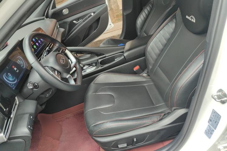 Used Hyundai Elantra 2022 1.5L CVT 20th Anniversary Edition Left Front Seat