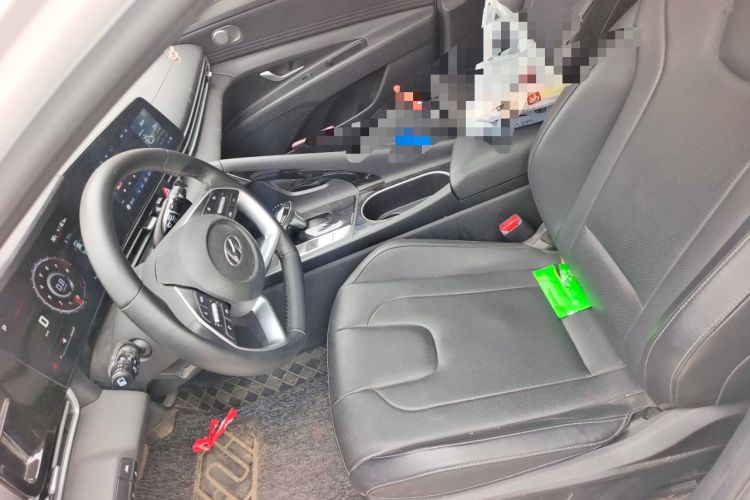 Used Hyundai Elantra 2022 1.5L CVT LUX Prestige Edition Left Front Seat