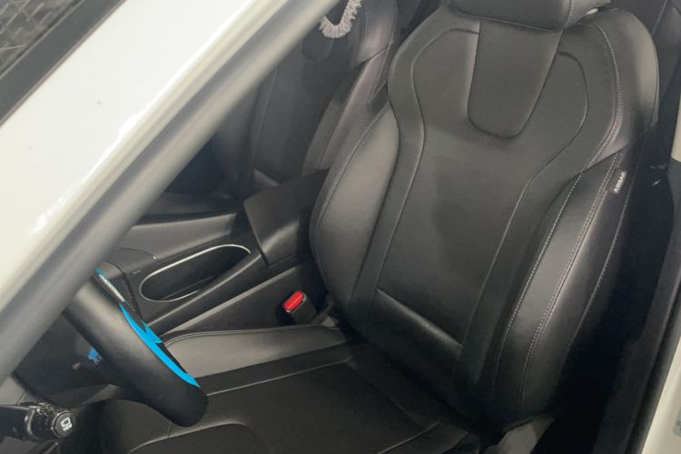 Used Hyundai Elantra 2022 1.5L CVT LUX Prestige Edition Left Front Seat