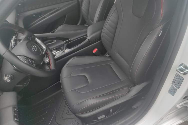 Used Hyundai Elantra 2022 240TGDi DCT LUX Prestige Edition Left Front Seat