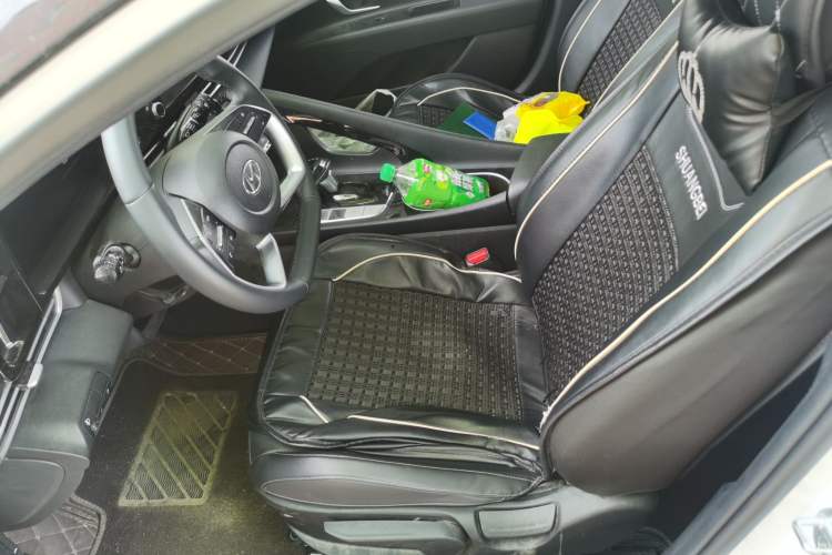 Used Hyundai Elantra 2022 1.5L CVT GLX Elite Edition Left Front Seat