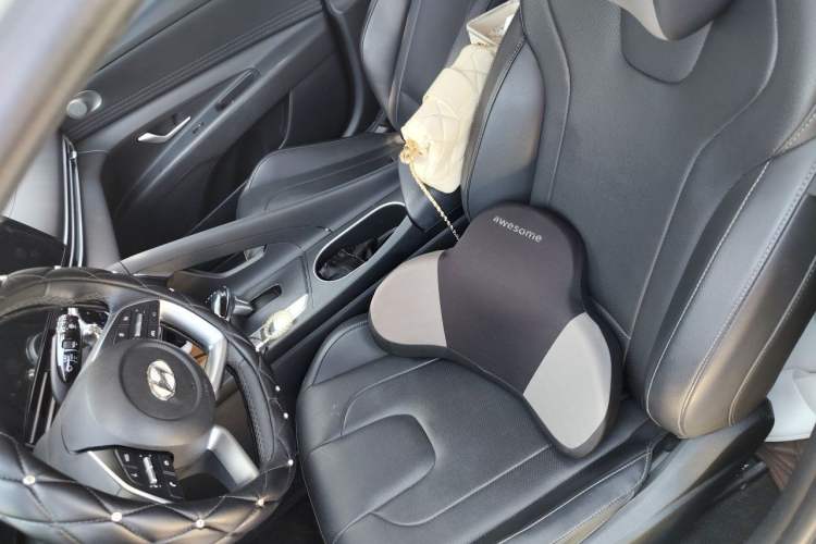 Used Hyundai Elantra 2022 1.5L CVT LUX Prestige Edition Left Front Seat