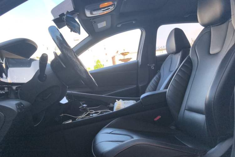 Used Hyundai Elantra 2022 240TGDi DCT TOP Flagship Edition Left Front Seat