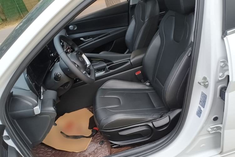 Used Hyundai Elantra 2022 1.5L CVT GLX Elite Edition Left Front Seat