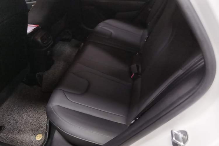 Used Hyundai Elantra 2022 1.5L CVT LUX Prestige Edition Left Rear Seat