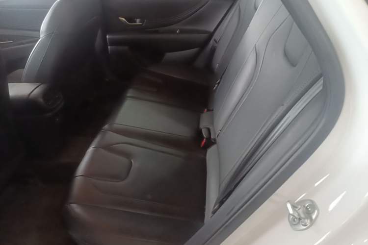 Used Hyundai Elantra 2022 1.5L CVT LUX Prestige Edition Left Rear Seat
