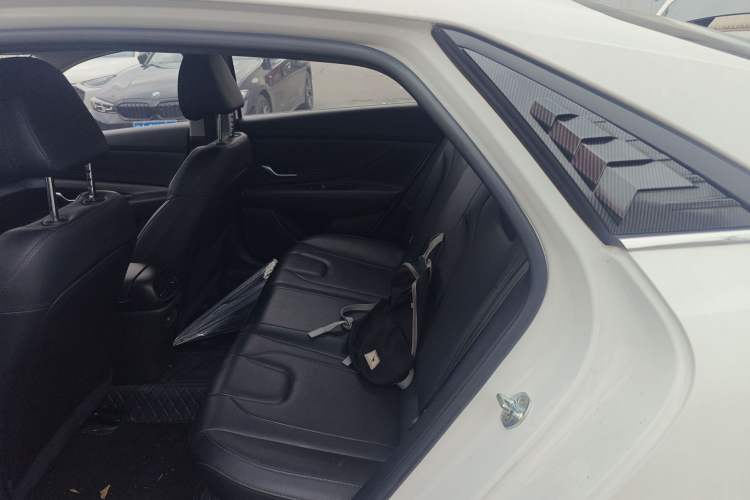 Used Hyundai Elantra 2022 1.5L CVT LUX Prestige Edition Left Rear Seat