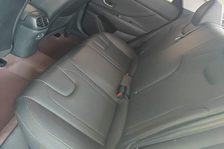 Used Hyundai Elantra 2022 1.5L CVT GLX Elite Edition Left Rear Seat