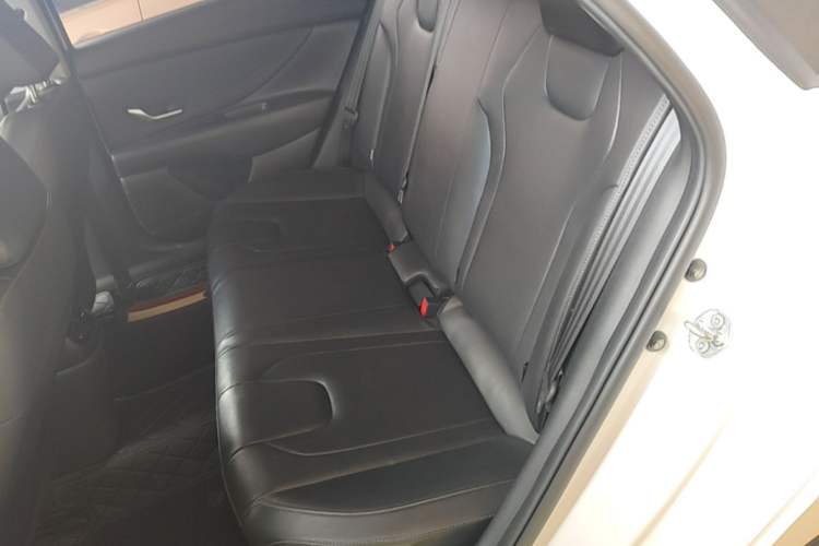 Used Hyundai Elantra 2022 1.5L CVT GLX Elite Edition Left Rear Seat