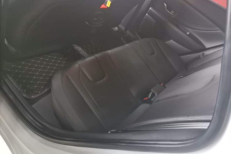 Used Hyundai Elantra 2022 1.5L CVT LUX Prestige Edition Left Rear Seat