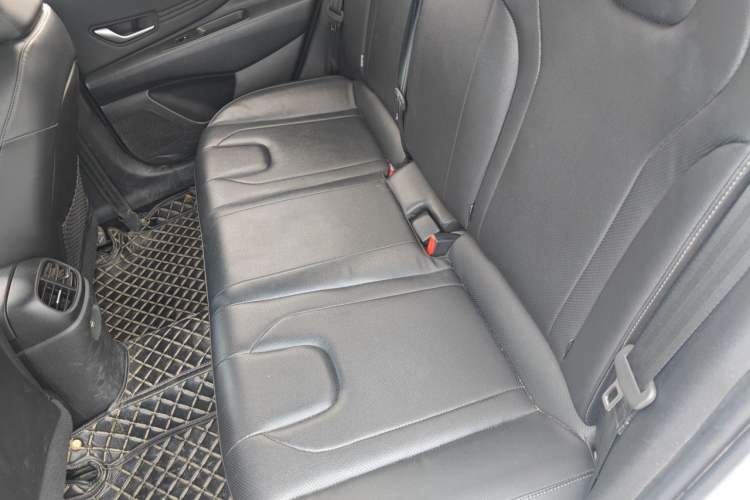 Used Hyundai Elantra 2022 1.5L CVT LUX Prestige Edition Left Rear Seat